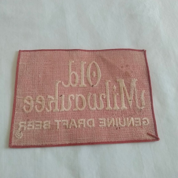 Old Milwaukee Genuine Draft Beer Large Red & White Patch Vintage - Picture 2 of 2